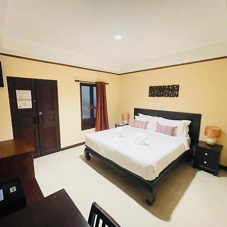 Na Thapae Chiangmai Hotel Chiang Mai Exterior photo