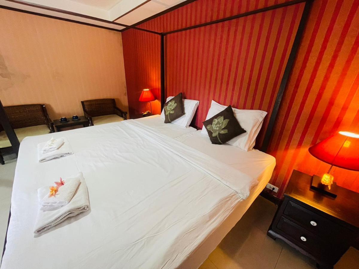 Na Thapae Chiangmai Hotel Chiang Mai Exterior photo