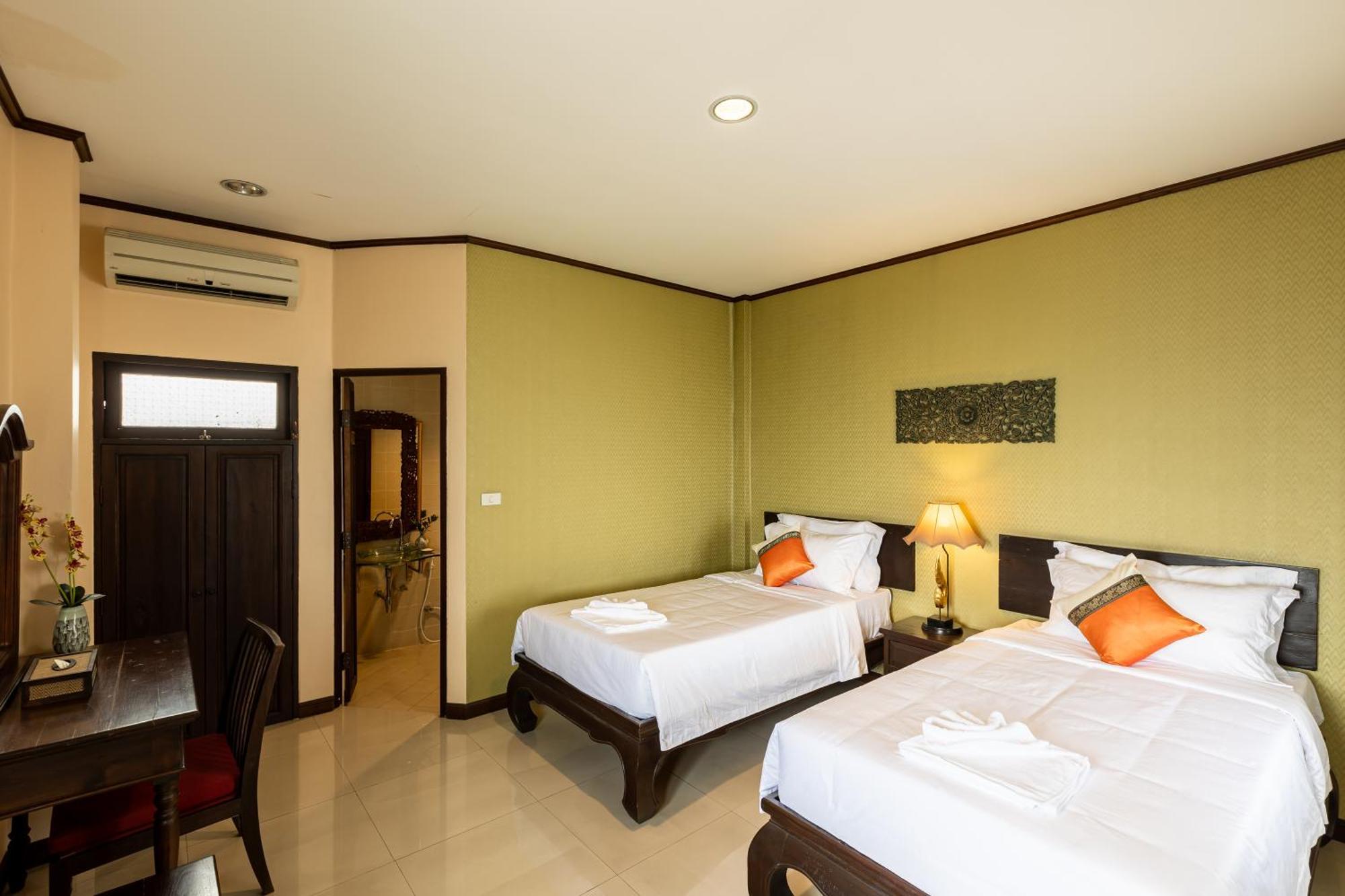 Na Thapae Chiangmai Hotel Chiang Mai Exterior photo