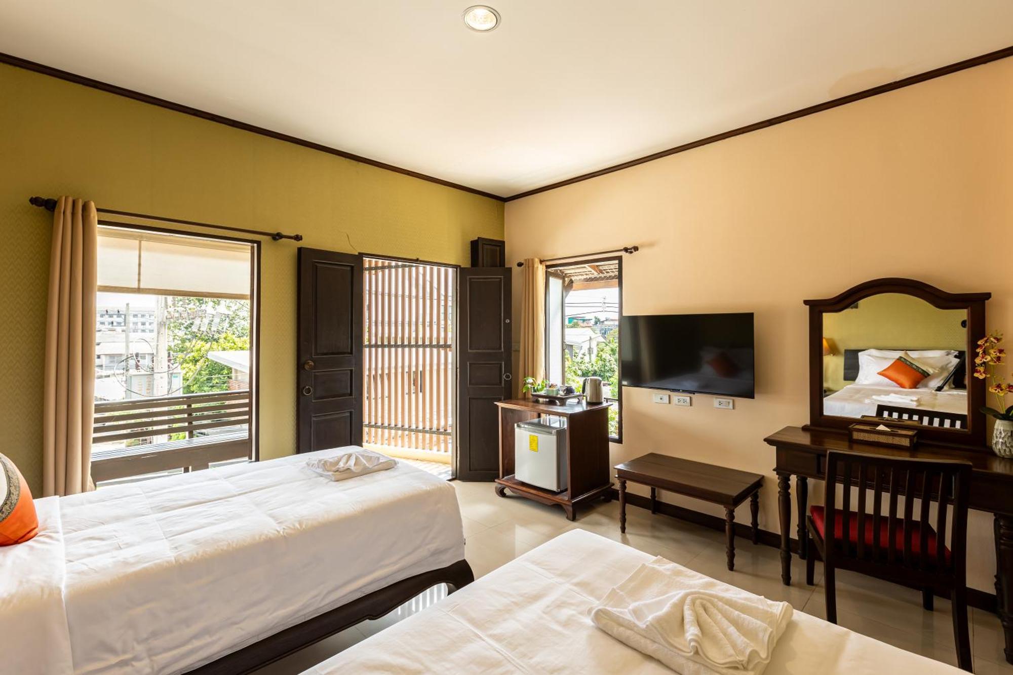 Na Thapae Chiangmai Hotel Chiang Mai Exterior photo