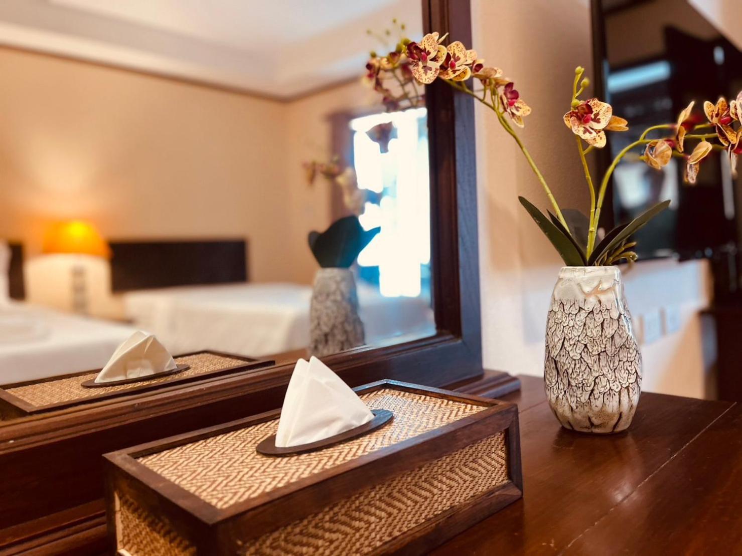 Na Thapae Chiangmai Hotel Chiang Mai Exterior photo